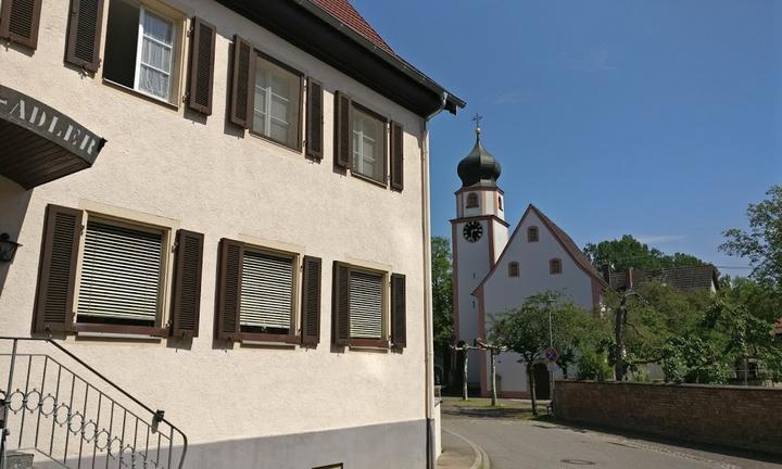 Gasthaus und Pension Zum Adler